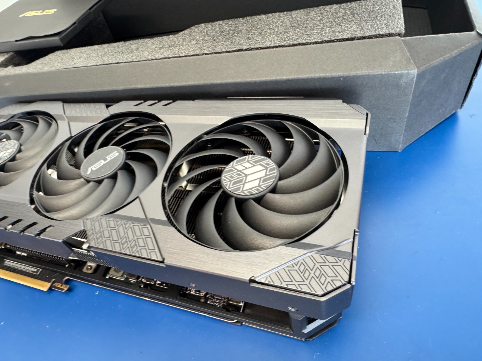 NOT GPU ! Shroud /donor for ASUS TUF Gaming GeForce RTX 4090OG -NOT WORKING- - Image 15