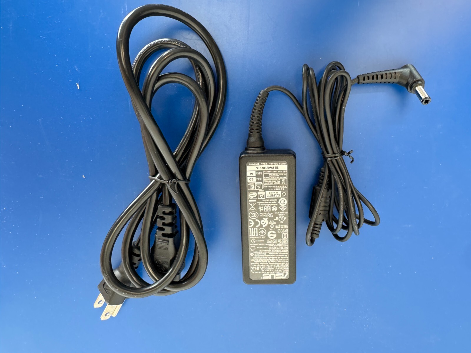 OEM Asus ADP-40KD 5.5mm AC Laptop Charger Adapter Charger Power Supply 19V