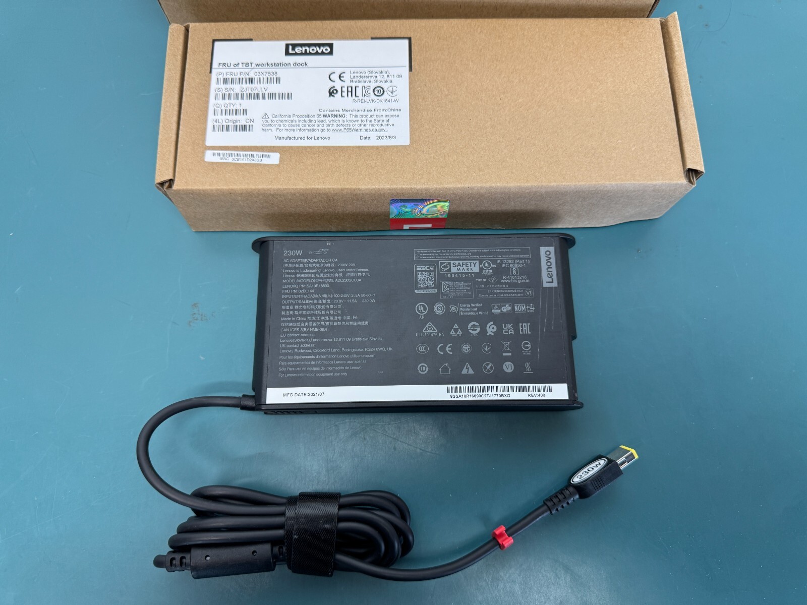 Lenovo 40ANY230US ThinkPad Docking Station Thunderbolt 3 Workstation Dock Gen 2 - Image 4