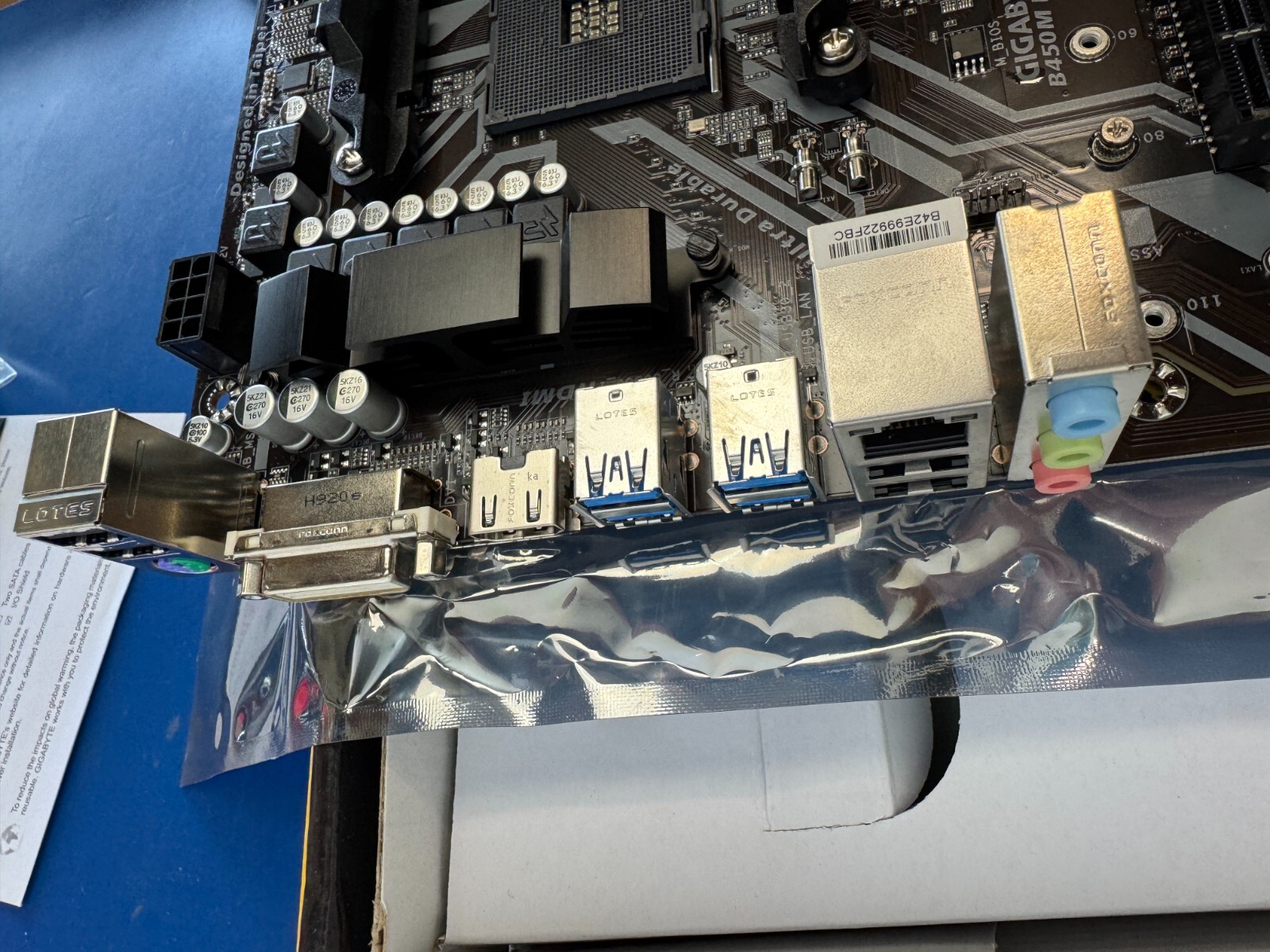 GIGABYTE B450M DS3H Motherboard AMD B450 Socket AM4 DDR4 M.2 M-ATX HDMI Ryzen - Image 10