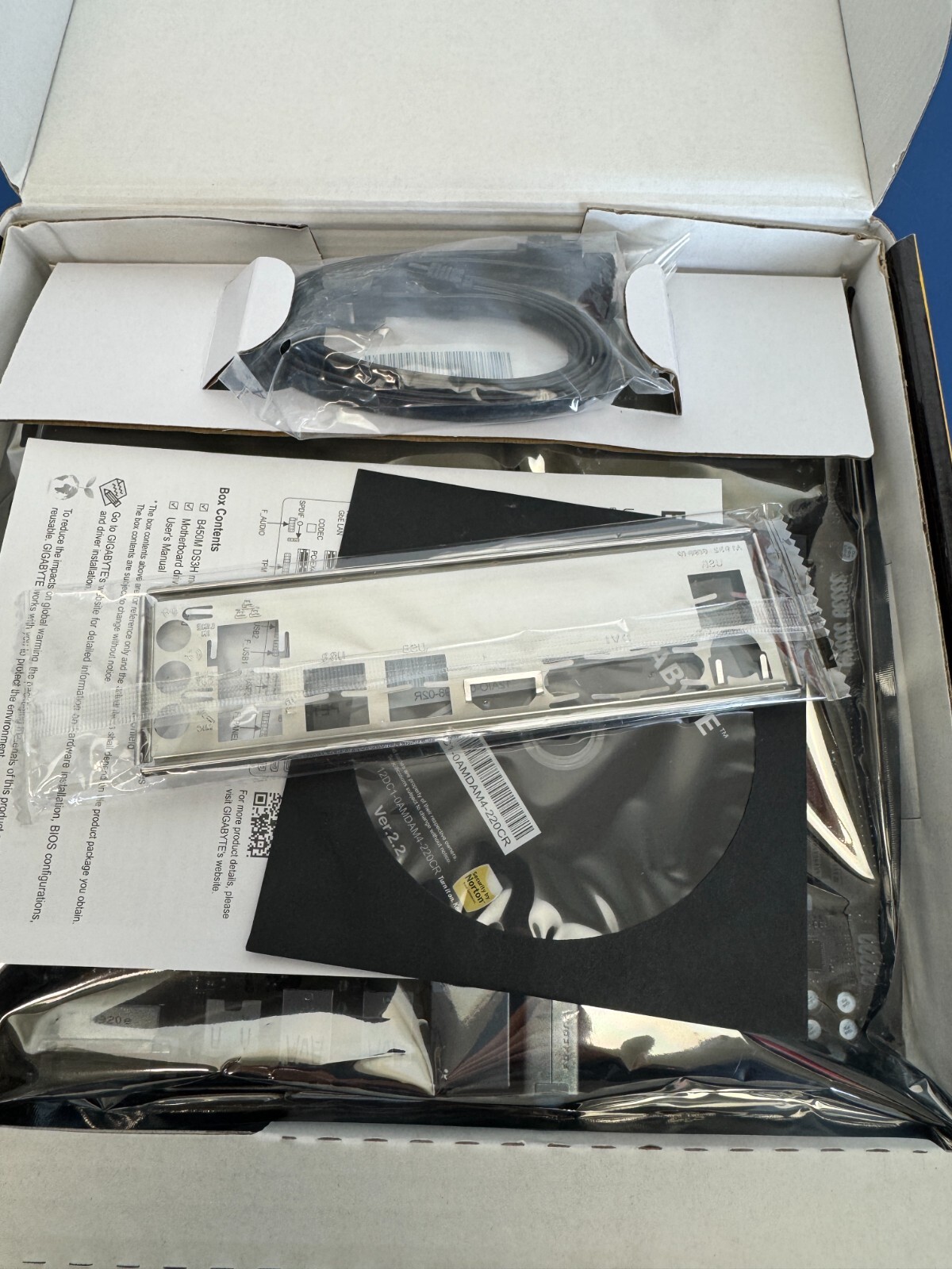 GIGABYTE B450M DS3H Motherboard AMD B450 Socket AM4 DDR4 M.2 M-ATX HDMI Ryzen - Image 12