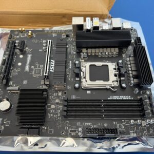 MSI PRO B650-S WIFI AM5 AMD B650 Ryzen 7000 8000 9000 DDR5 Wi-Fi 6E BT