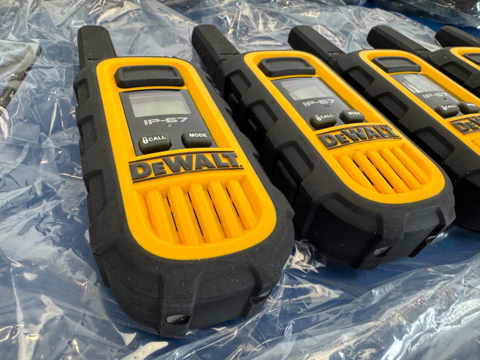DeWALT 6x Two-Way Radios with Heavy Duty 6-Port Charger (DXFRS300-BCH6 B) - Image 2