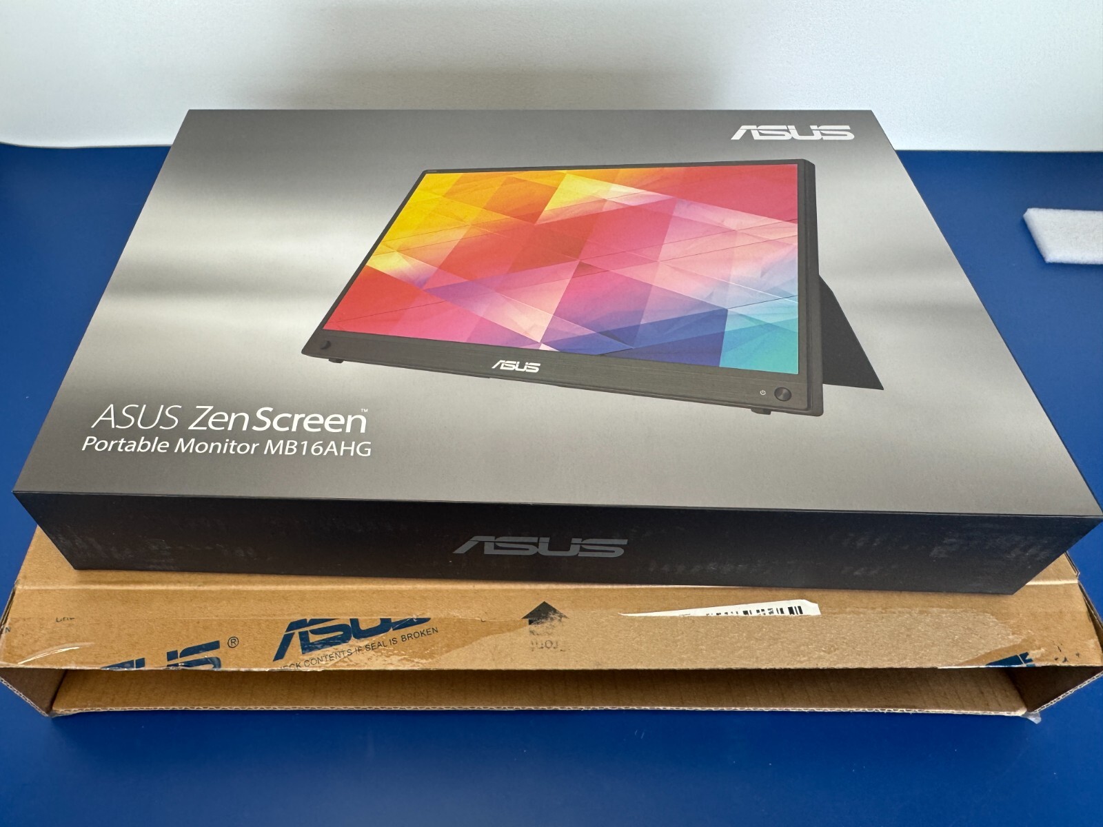 ASUS ZenScreen 15.6” 1080P Portable USB-C Monitor MB16AHG