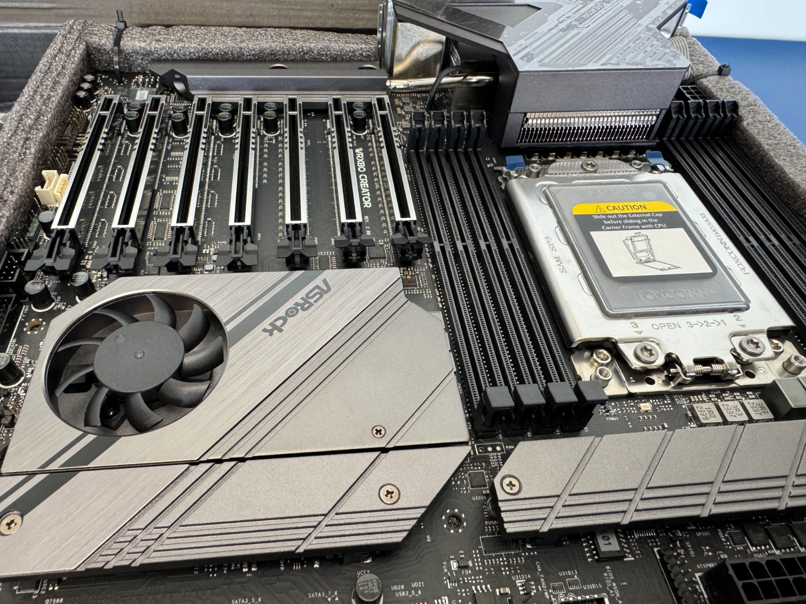 ASRock WRX80 CREATOR R2.0 AMD WRX80 SATA 6Gb/s Extended ATX AMD Motherboard EATX - Image 3