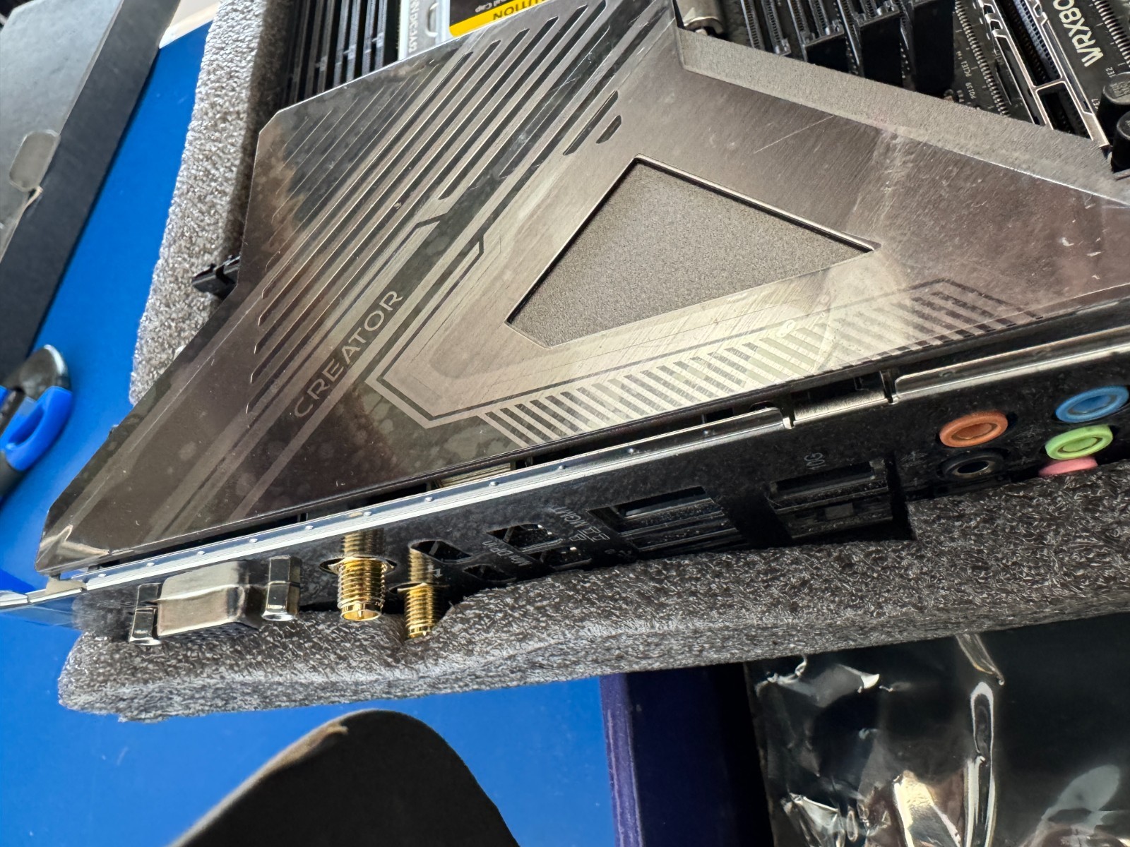 ASRock WRX80 CREATOR R2.0 AMD WRX80 SATA 6Gb/s Extended ATX AMD Motherboard EATX - Image 6