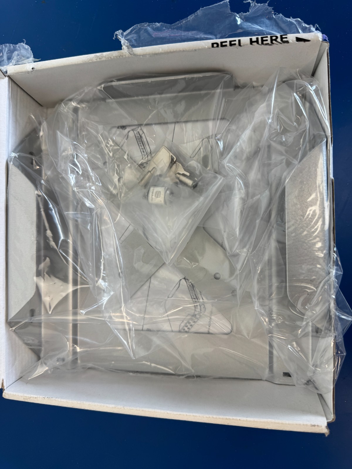 Compulocks Maclocks MMEN76 Mac Mini Security Mount Enclosure (Silver) - Image 2