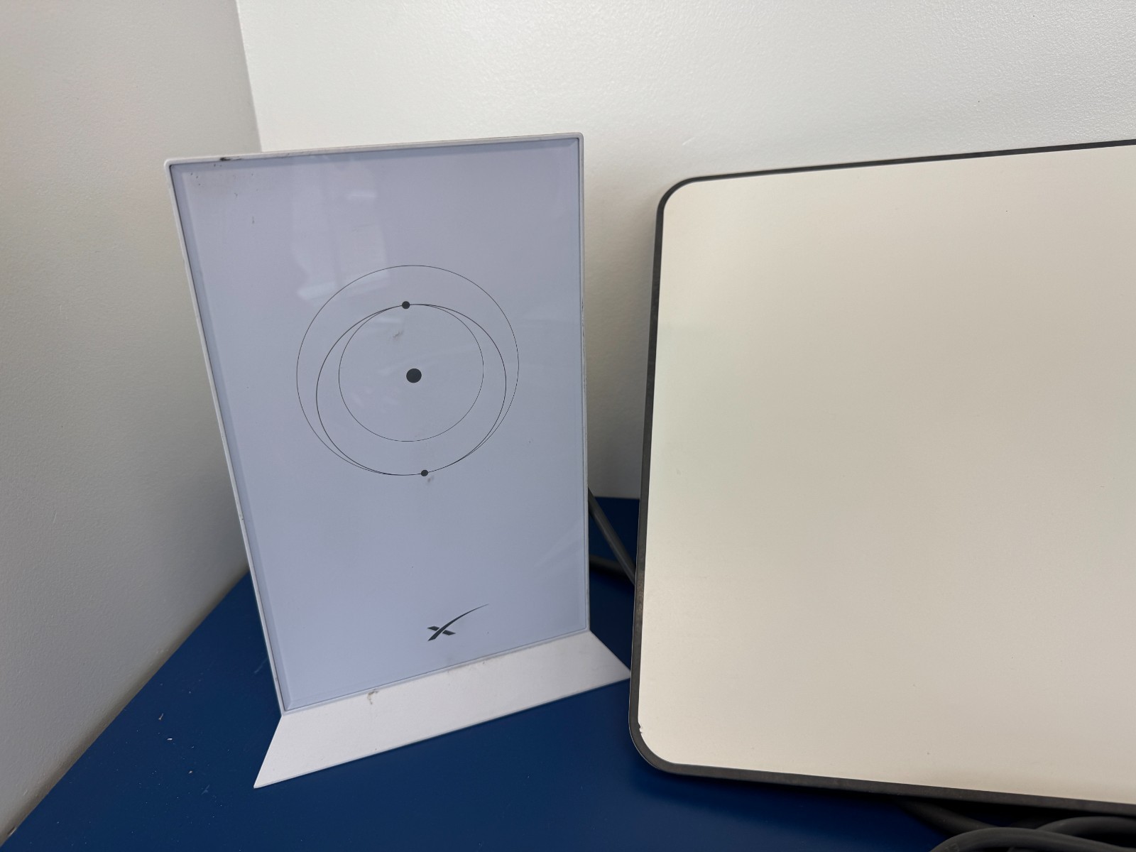 **READ** Starlink Standard Actuated Kit AC Dual Band WiFi System, White - Image 3