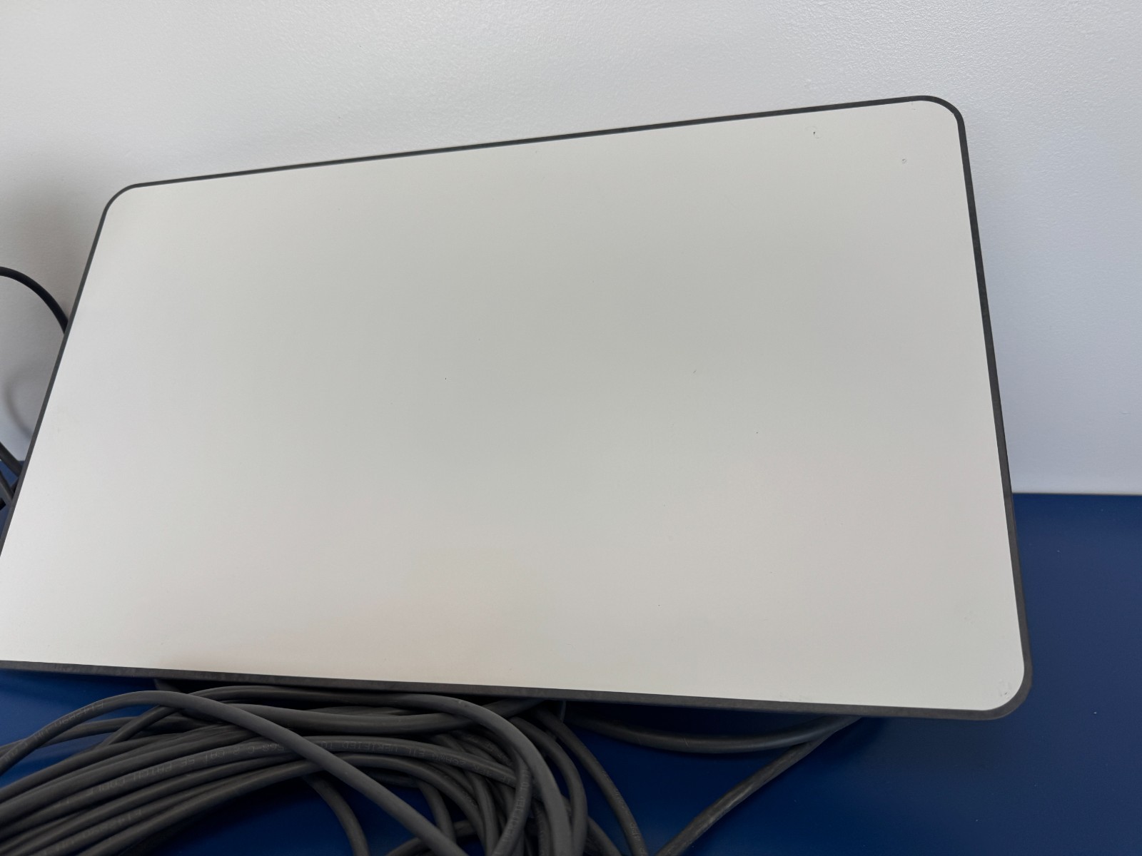 **READ** Starlink Standard Actuated Kit AC Dual Band WiFi System, White - Image 4