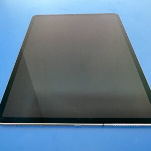 **READ** Apple iPad Pro 12.9-inch A2069 128GB+ WiFi + Cellular 4TH GEN Unlocked