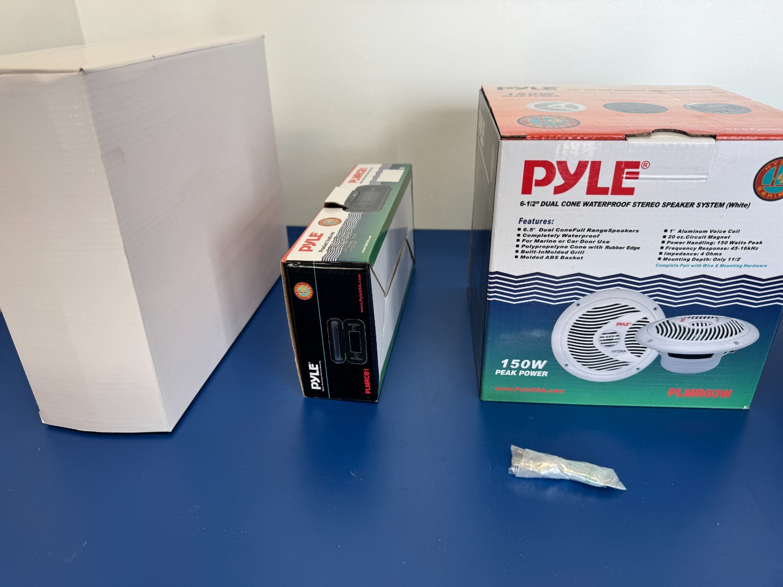 Pyle PLCDBT85MRW In Dash Marine Boat CD Bluetooth + 2 Speakers & Radio Cover - Image 3