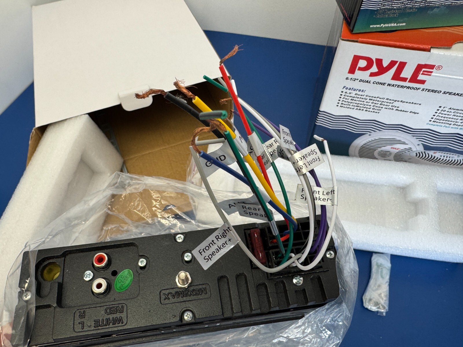 Pyle PLCDBT85MRW In Dash Marine Boat CD Bluetooth + 2 Speakers & Radio Cover - Image 9