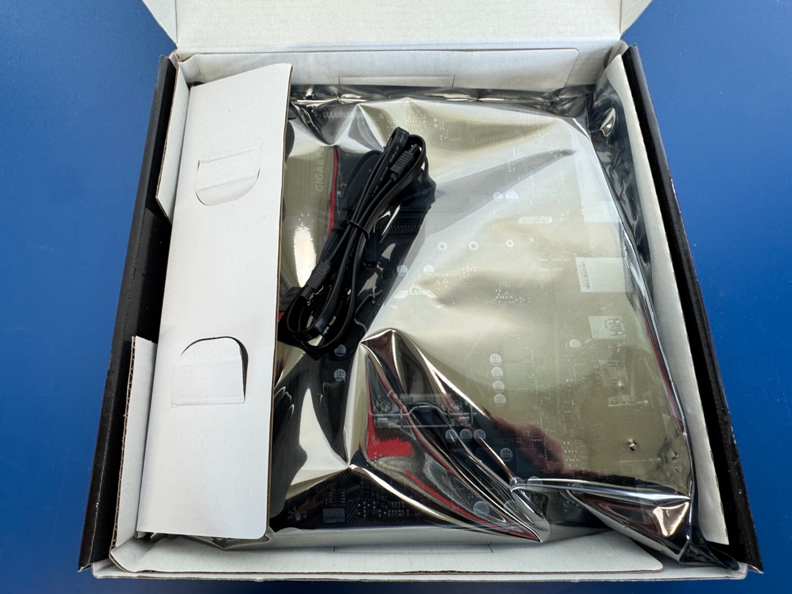 GIGABYTE B460M DS3H Motherboard Intel B460 Socket 1200 DDR4 M.2 mATX DVI-D Core - Image 4