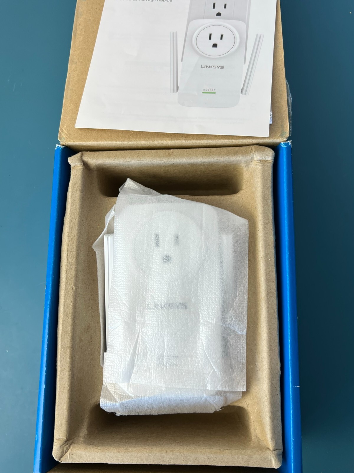 AC1200 Wi-Fi Range Extender, White by Linksys RE6700 Dual band - Image 3
