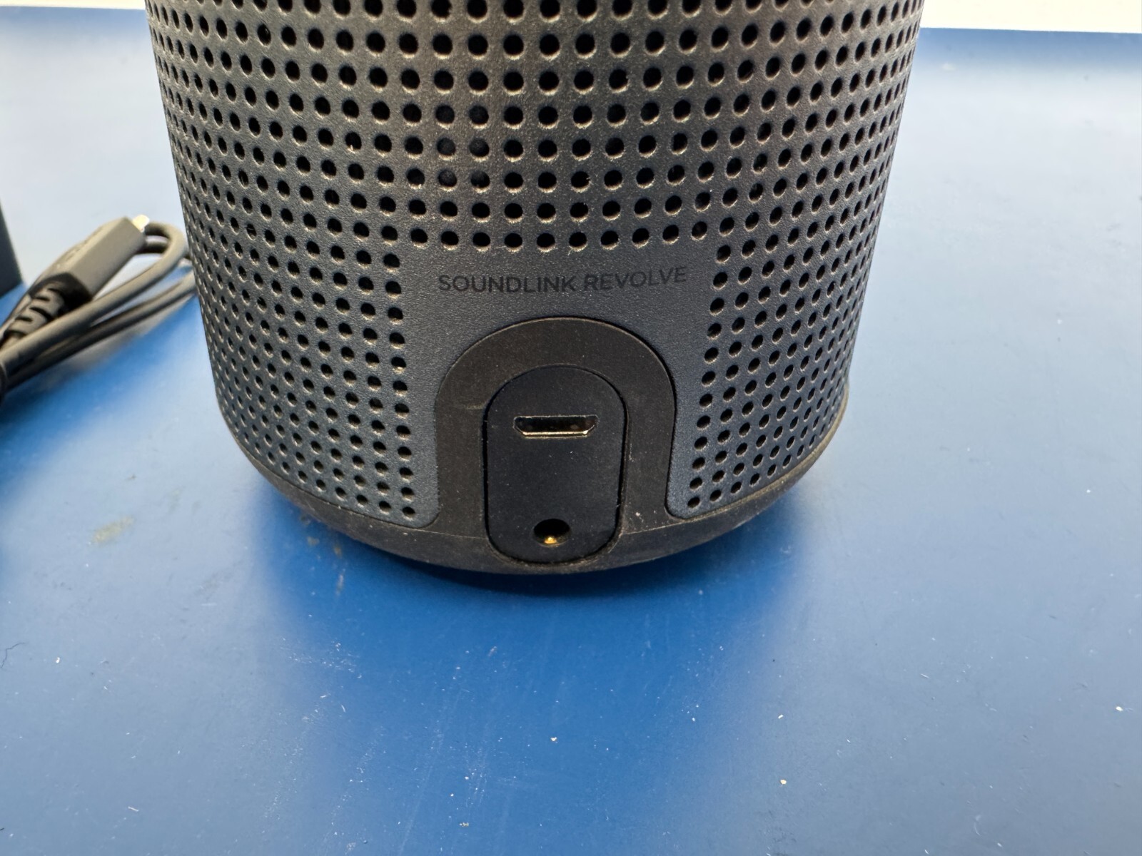Bose SoundLink Revolve II Portable Bluetooth Speaker - Black - Image 4