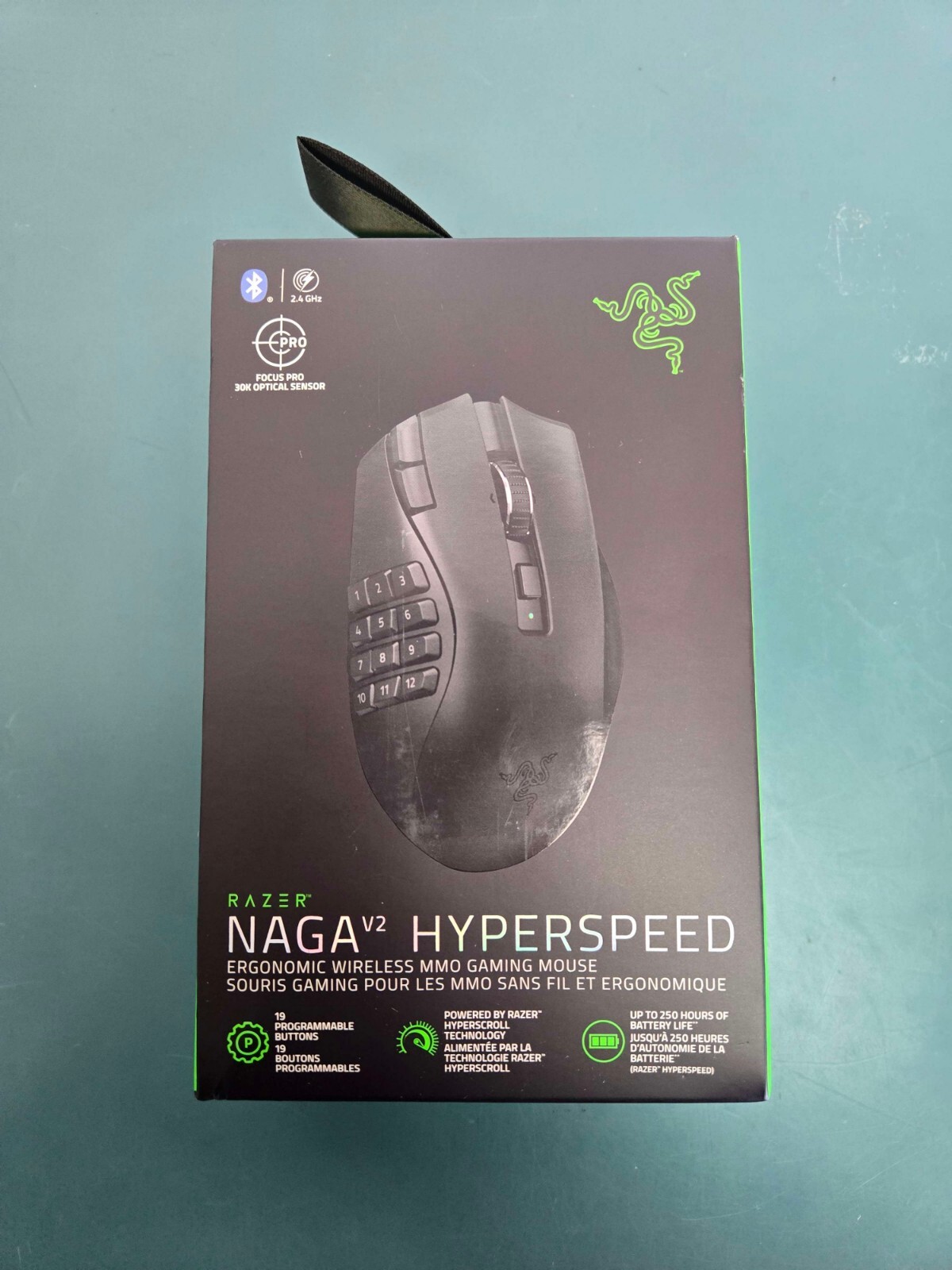 Razer - Naga V2 HyperSpeed MMO Wireless Optical Gaming Mouse