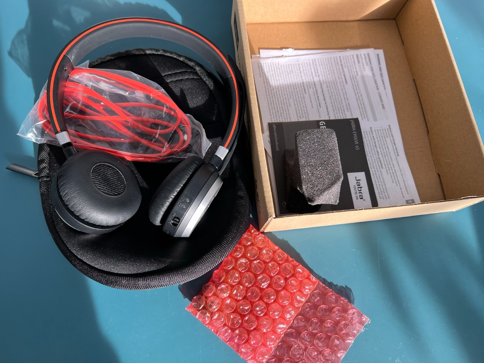 Jabra Evolve 65 UC Stereo, Bluetooth Headset, Noise Cancellation, All Day - Image 2