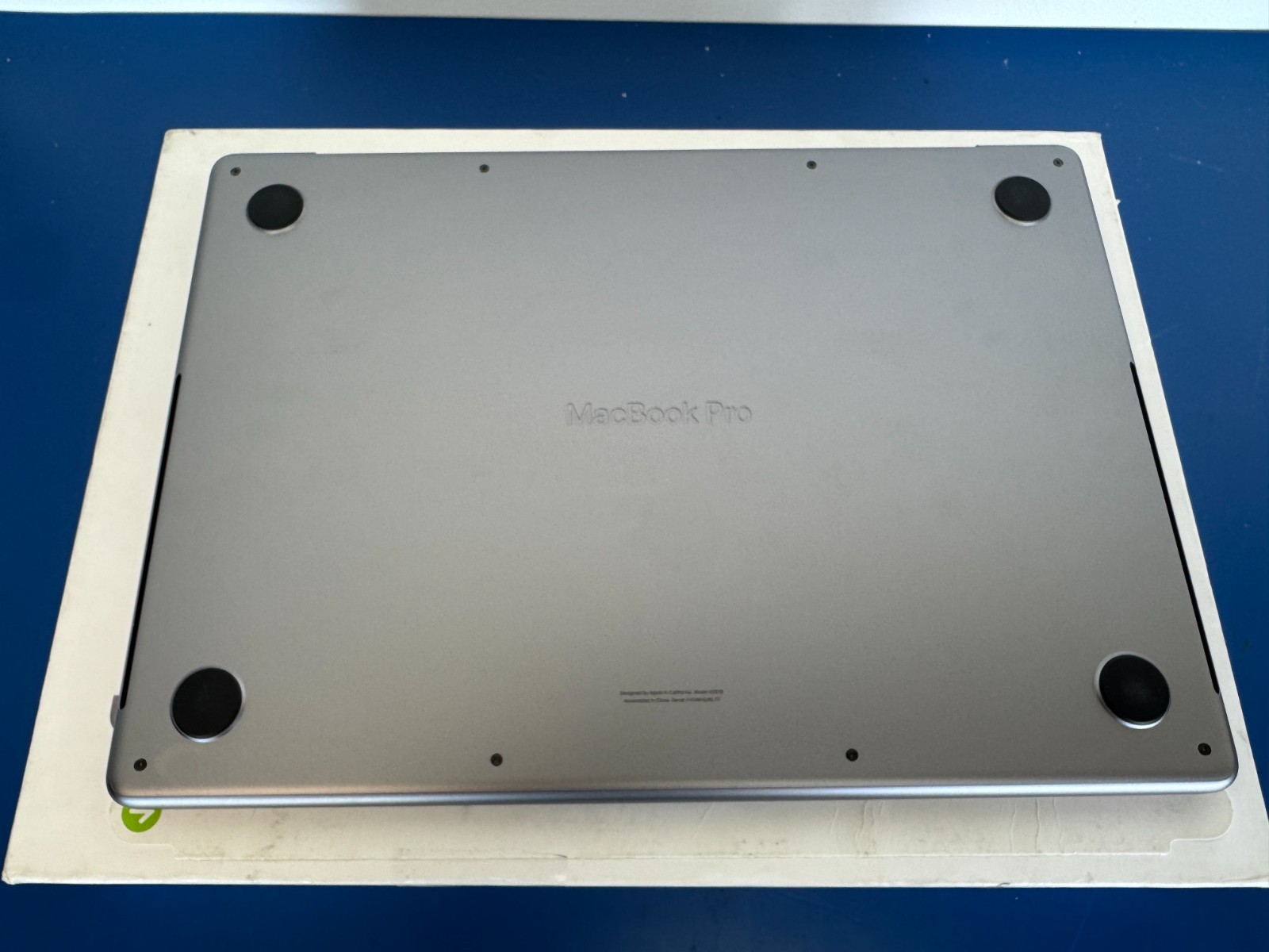 **READ** Apple MacBook Pro 14" M1 Pro 14-Core GPU A2442 16GB RAM 512GB SSD - Image 12