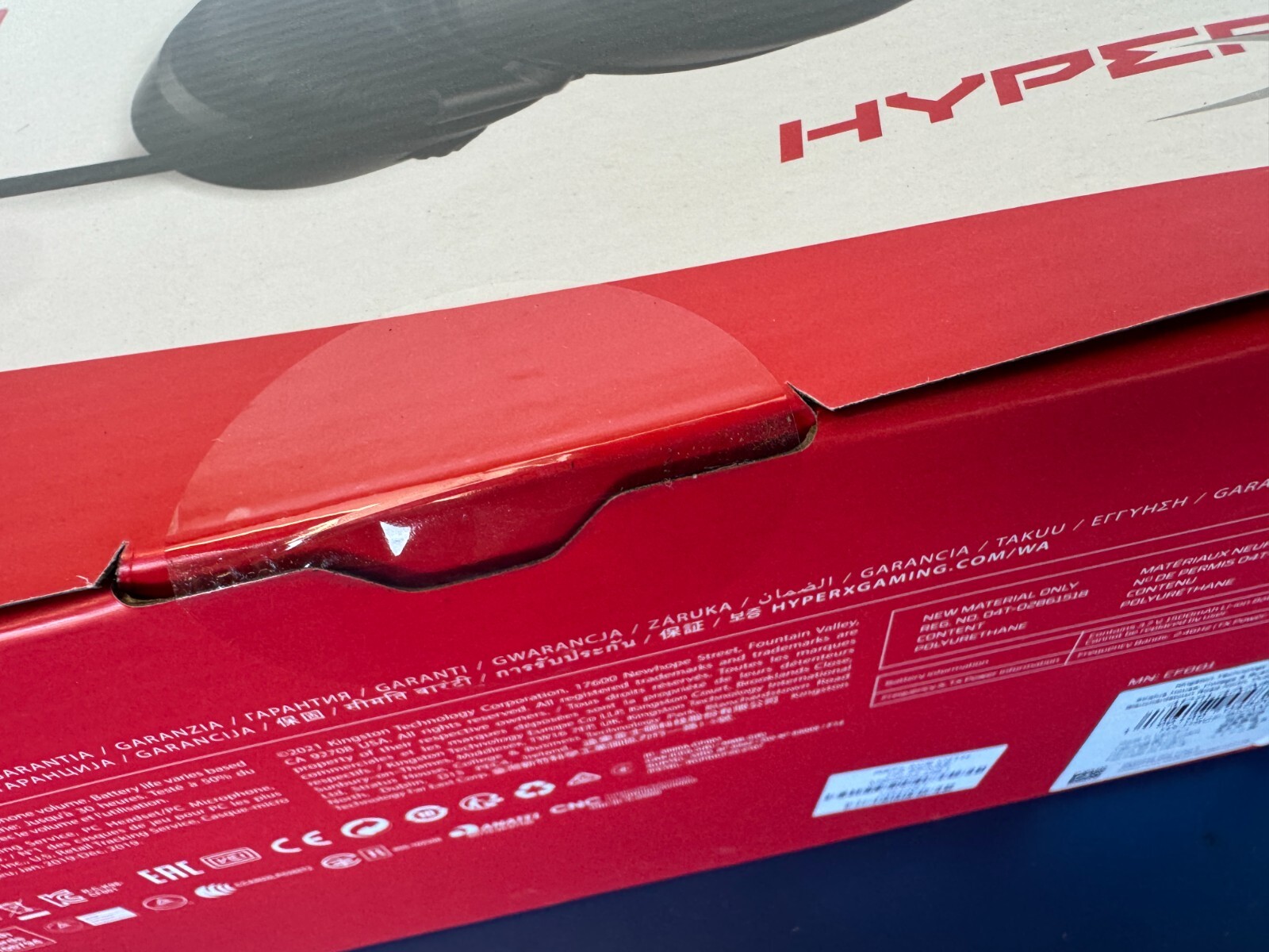 HyperX - Cloud Flight Wireless Gaming Headset for PC, PS4 PS5 - Black/Red - Image 3