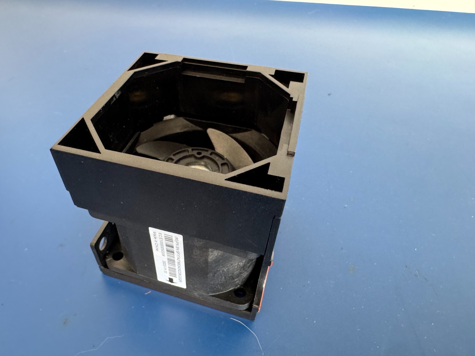 New Lenovo SR590V2 SR650 SR588V2 CPU fan SF17A88599 3GX151 03GX151