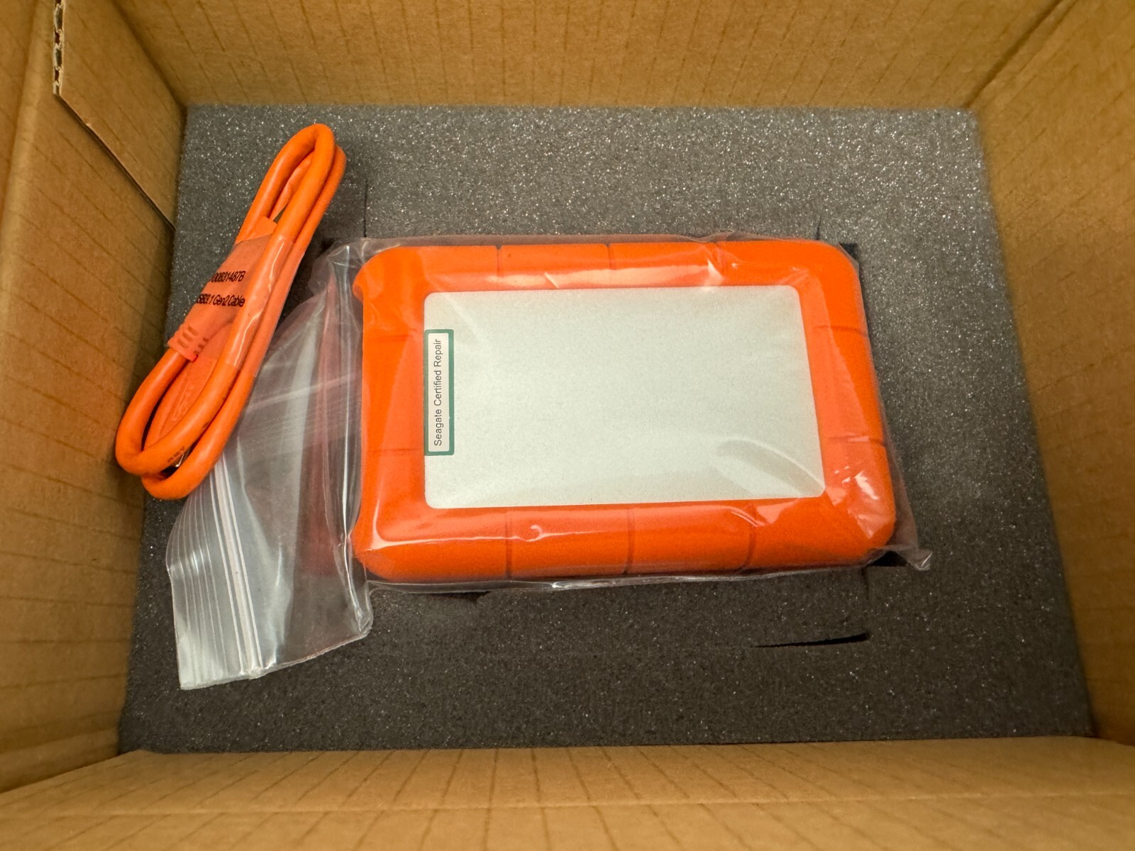Lacie STFR5000800 5TB Rugged USB 3.1 Gen 1 Type-C External Hard Drive - Image 3