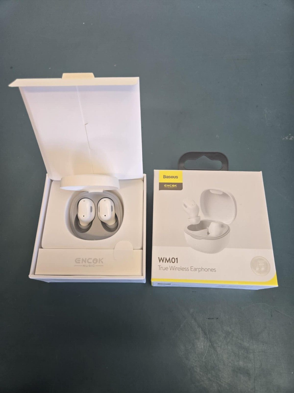 Baseus WM01 True Wireless Earphones Bluetooth 5.0 Operating time 4hr+