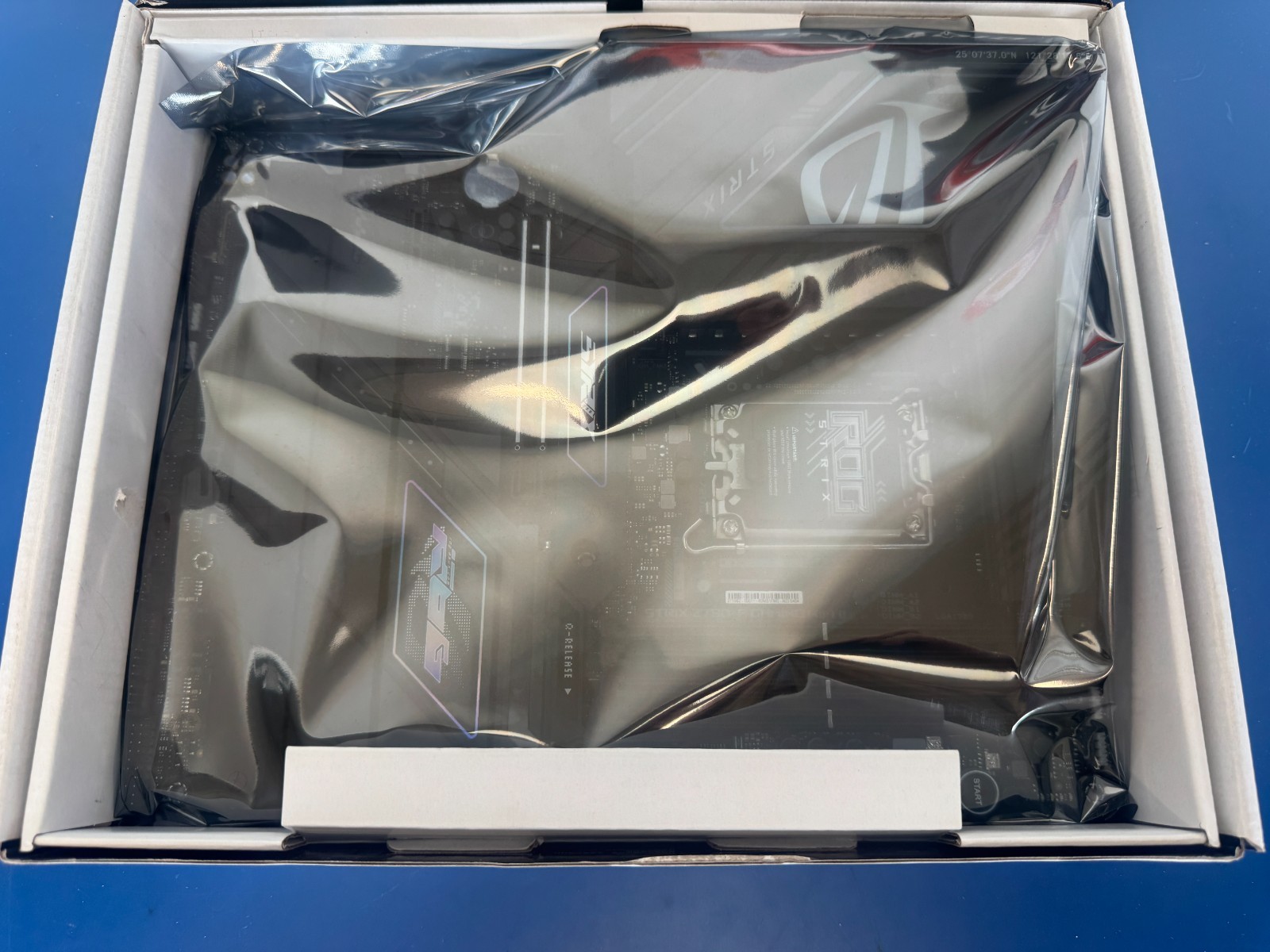 ASUS ROG Strix Z790-F Gaming WiFi II LGA 1700 ATX Intel Motherboard - Image 3