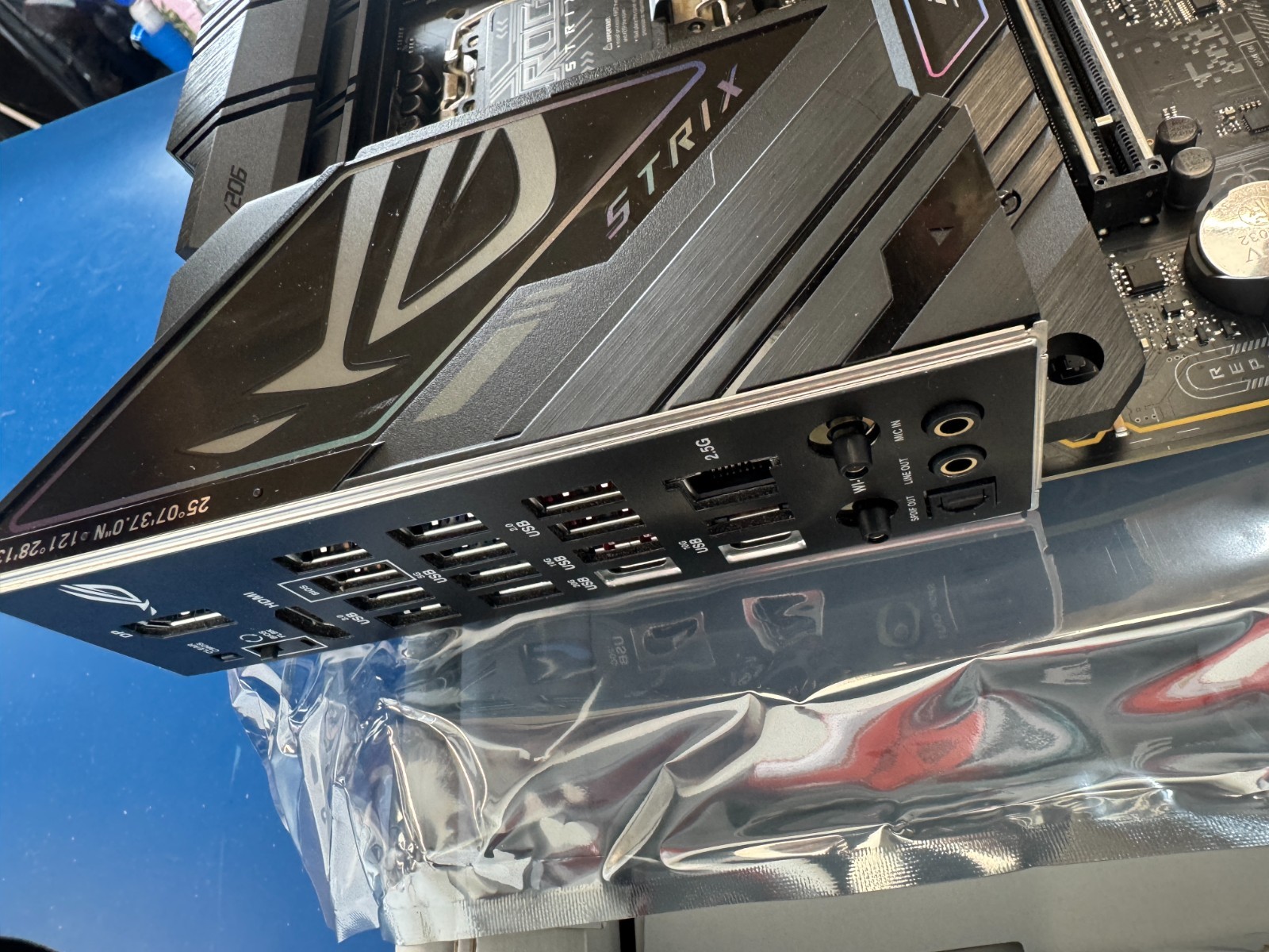 ASUS ROG Strix Z790-F Gaming WiFi II LGA 1700 ATX Intel Motherboard - Image 4