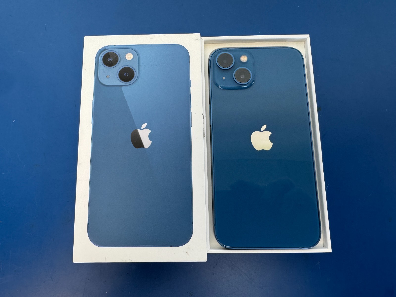 Apple iPhone 13 - 128GB - Blue (Unlocked) (CA) 100% battery health