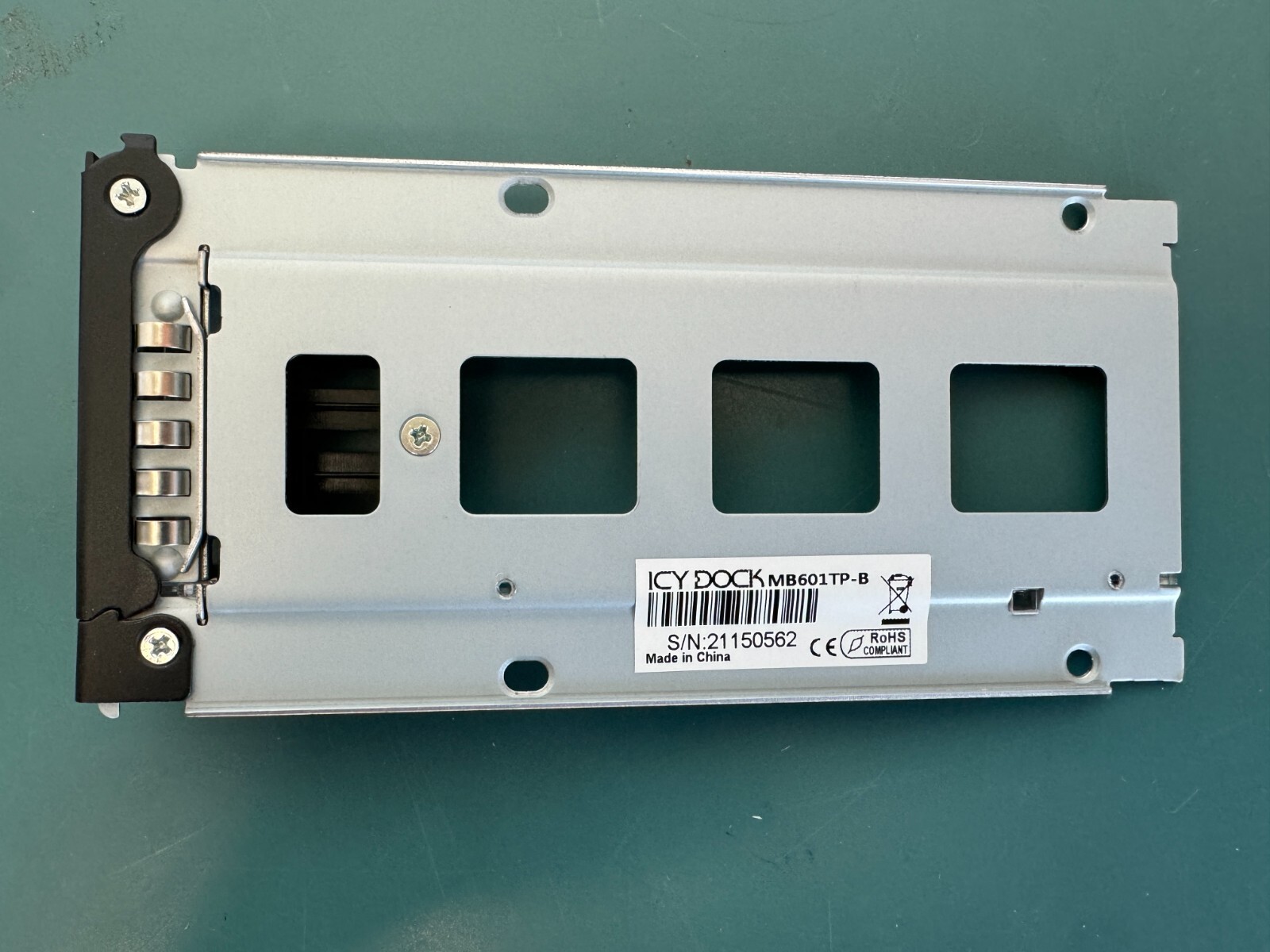 ICY DOCK ToughArmor MB601TP-B Hard drive hot-plug tray 3.5" U.2 NVMe MB601TP-B - Image 7