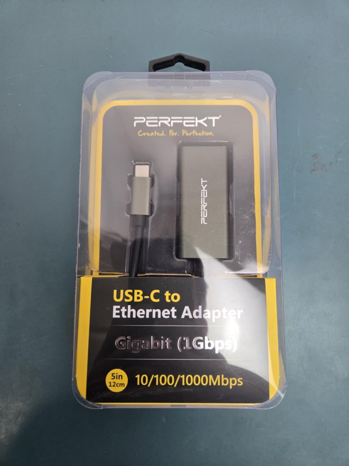 Perfekt USB-C to Ethernet Adapter (1Gbps)