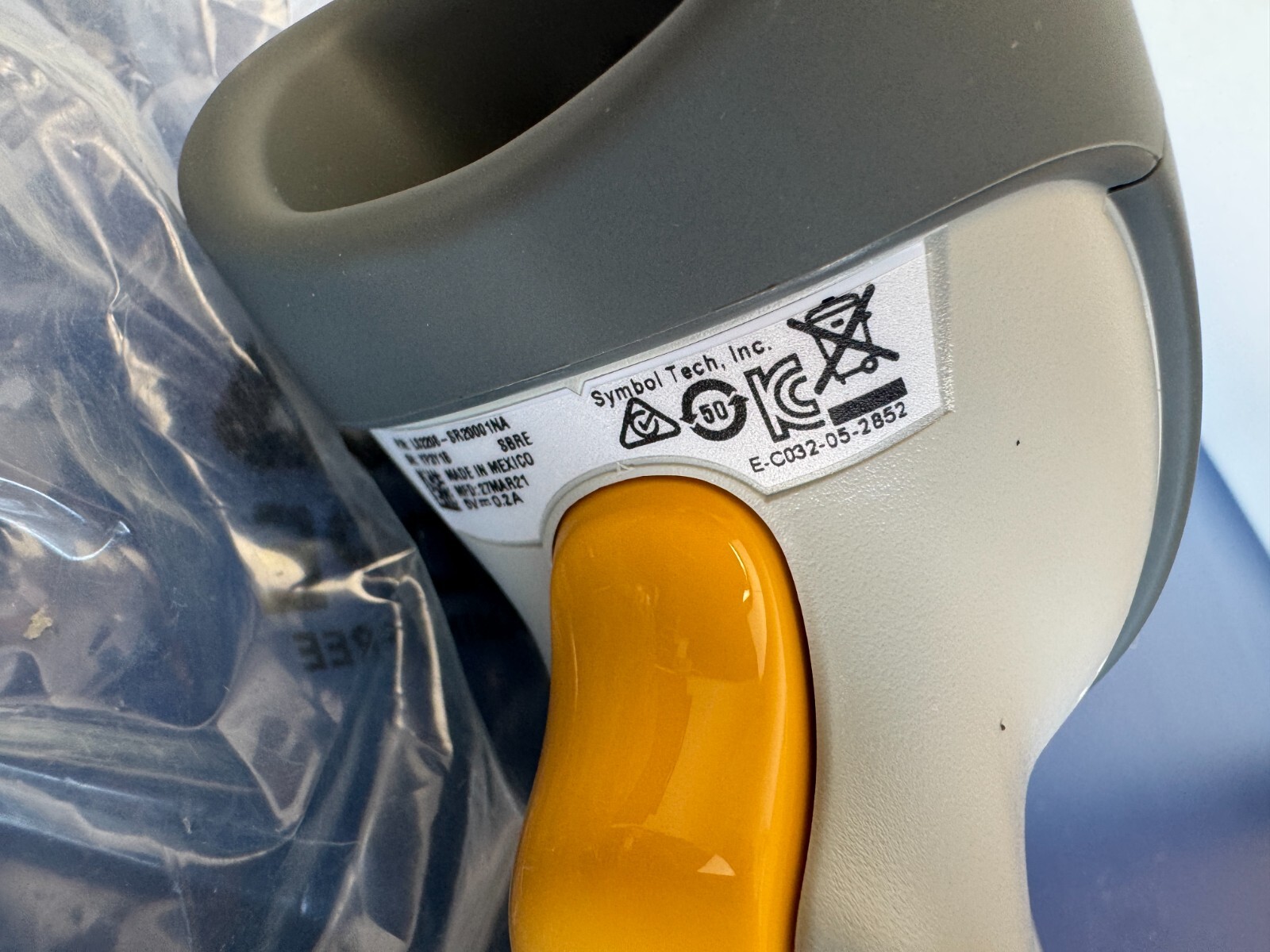 Motorola Symbol Zebra LS2208 1D Barcode Scanner LS2208-SR20001NA w/USB Cable - Image 4