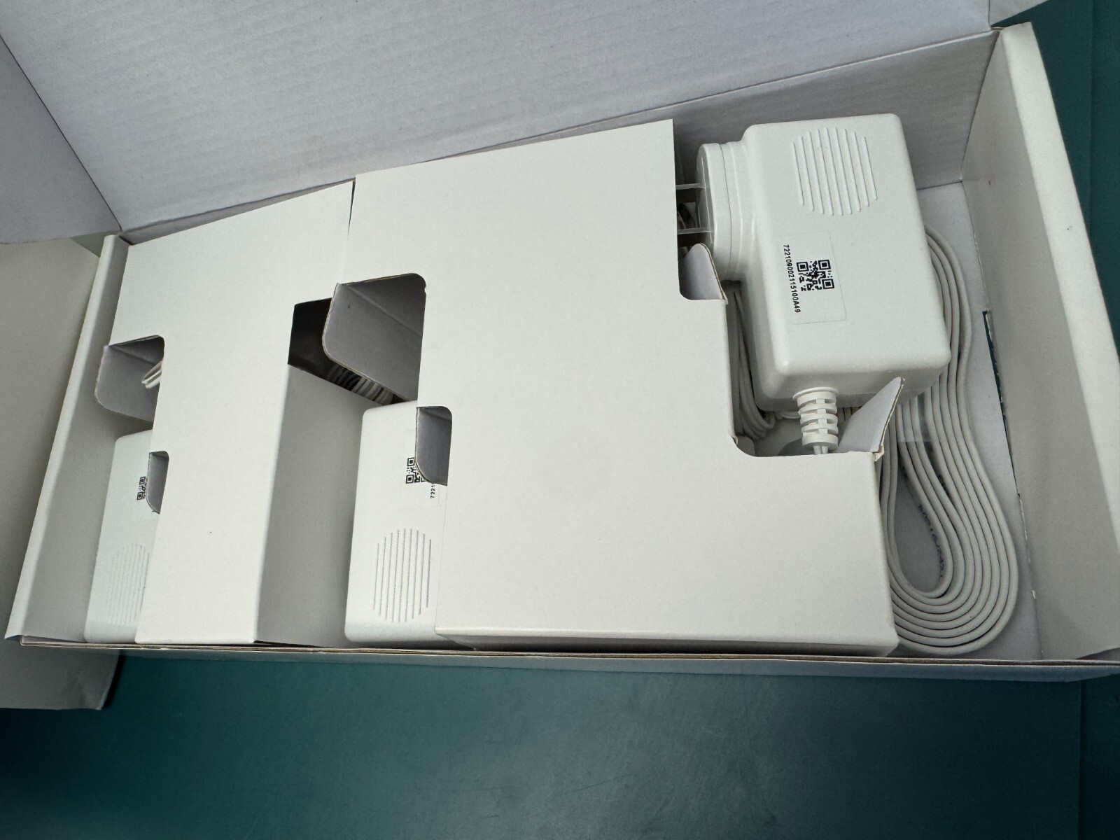 Netgear Orbi RBK13 3-pack Whole Home WiFi System Dual-band WiFi (RBK13-100CNS) - Image 6