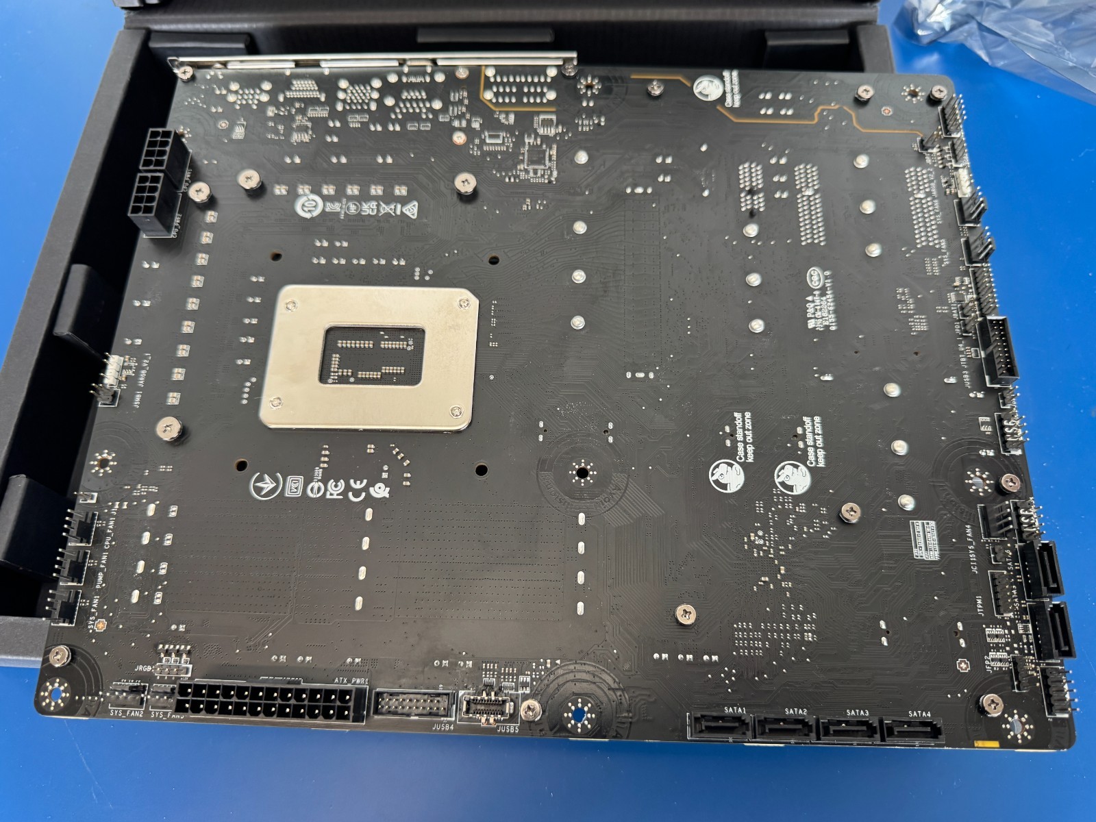 MSI Z790 PROJECT ZERO LGA1700 Wi-Fi 7 DDR5 Back Connect Design ATX Motherboard - Image 11