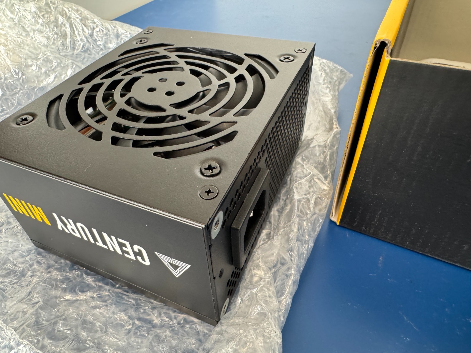 MONTECH Century Mini SFX 750 Watt 80 Plus Gold Certified Fully Modular PSU - Image 11