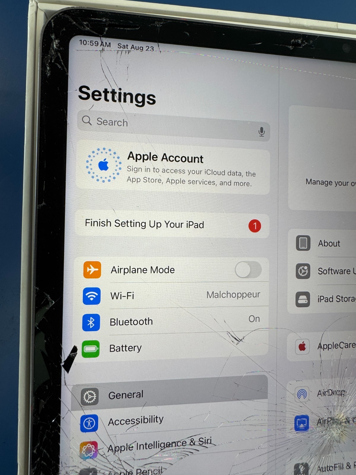 **READ** DEFECT iPad Pro 12.9 5th Generation 128GB Wifi Space Grey - Image 4