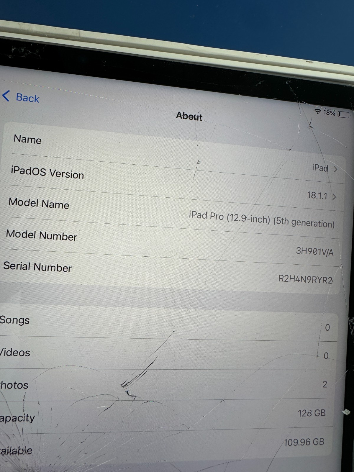 **READ** DEFECT iPad Pro 12.9 5th Generation 128GB Wifi Space Grey - Image 5