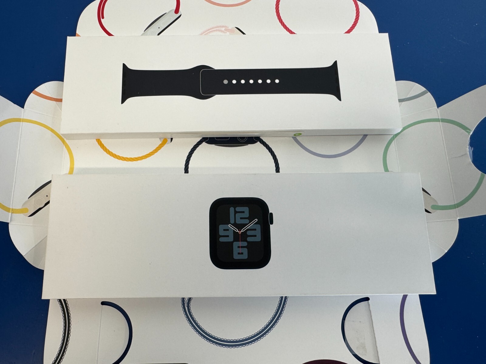 Apple Watch SE (Gen 2) 40mm Midnight Aluminum GPS S/M Sport Band (A2722)