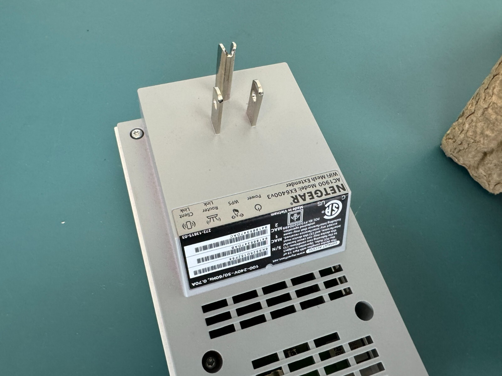 NETGEAR AC1900 WiFi Mesh Extender - EX6400100NAS (EX6400v3) - Image 4