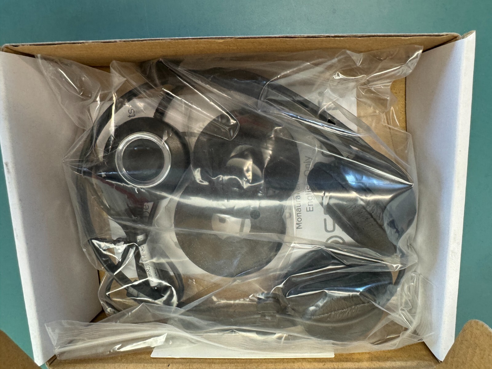 Spracht ZUMRJ9B Black Wired Over The Ear Headset For Landline Desktop Phones - Image 3