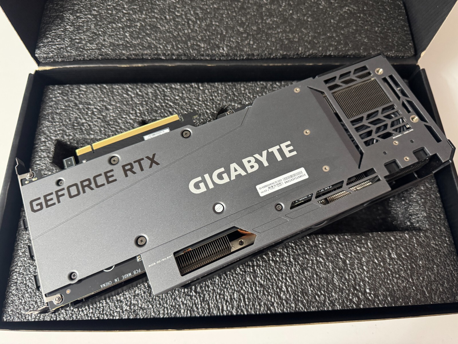 GIGABYTE Gaming OC GeForce RTX 3080 10GB GDDR6X PCI Express 4.0 ATX Video Card - Image 9