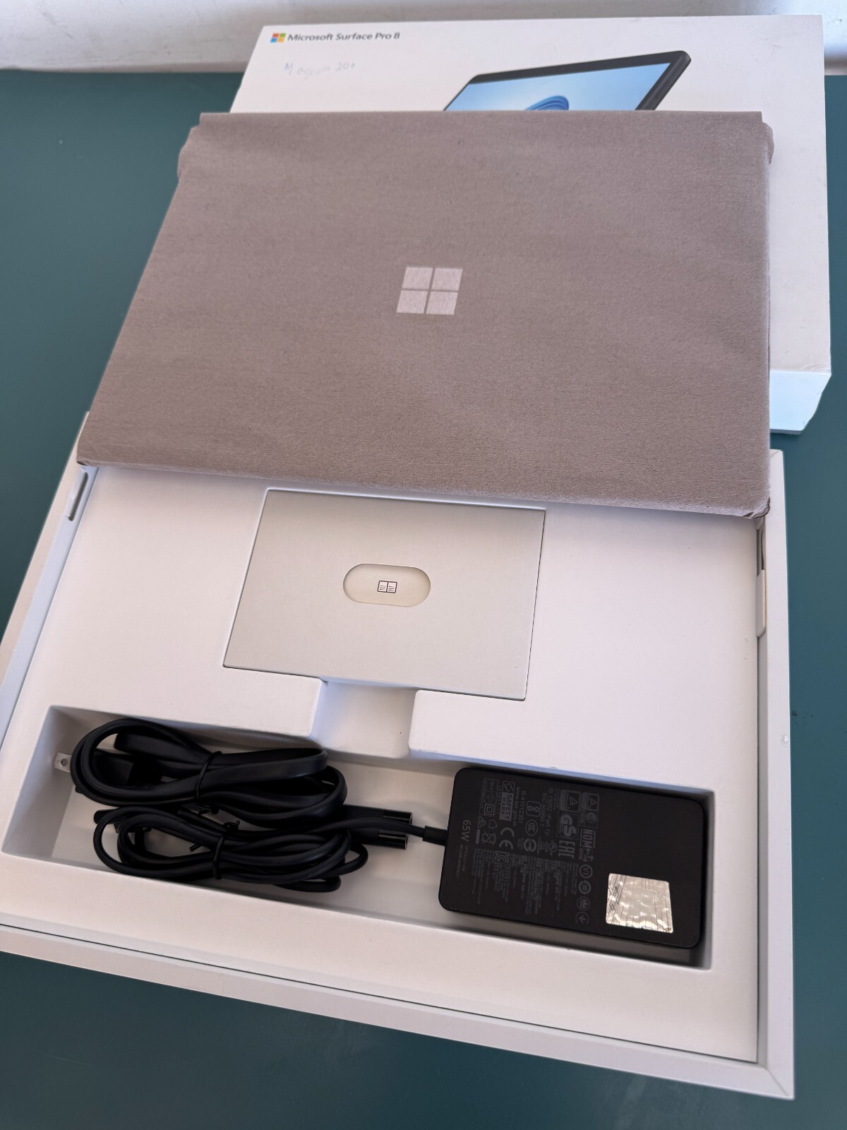 Microsoft Surface Pro 8 13" Touchscreen - Intel Evo Platform Core 8PQ-00017 - Image 2