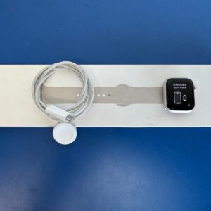 Apple Watch Series 8 GPS + Cellular 41mm Starlight Aluminum Case with sport band