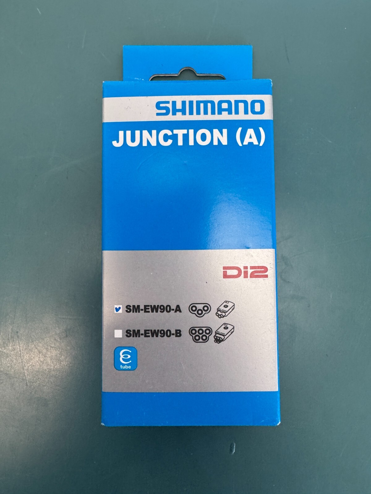 Shimano SM-EW90-A Di2 Cockpit Junction Box 3-Port/ not for Flight Deck - Image 2