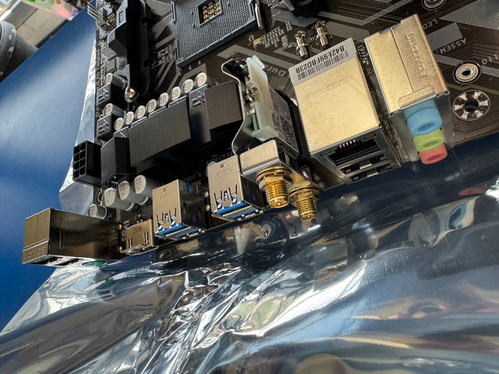 Gigabyte B450M DS3H WiFi AMD AM4 Micro ATX DDR4 Motherboard - Image 9