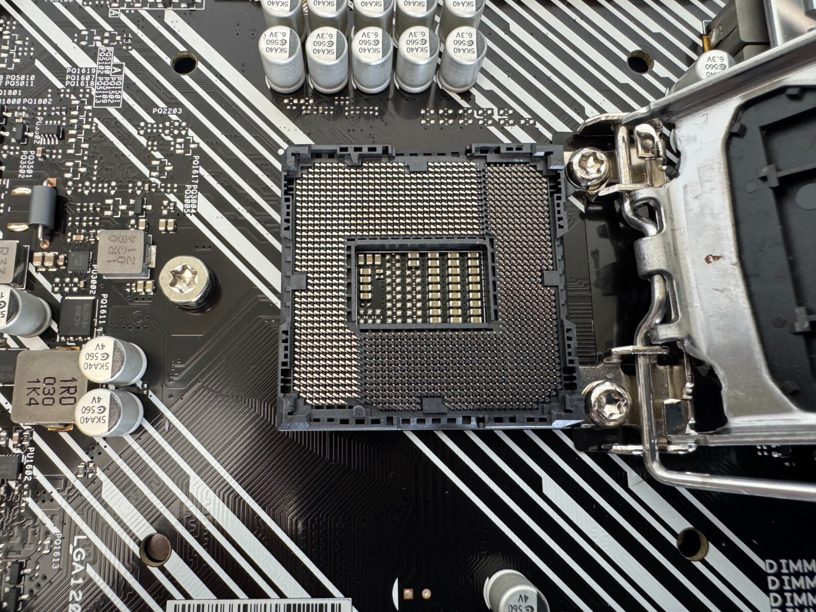 ASUS PRIME Z490-P Motherboard Intel Z490 LGA 1200 ATX 4 x DDR4 - Image 6