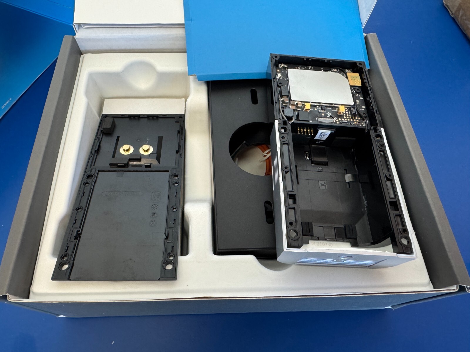 *FOR PARTS* MISSING BATTERY* Ring VRSLZ-0FC0 Video Doorbell 3 - Image 4
