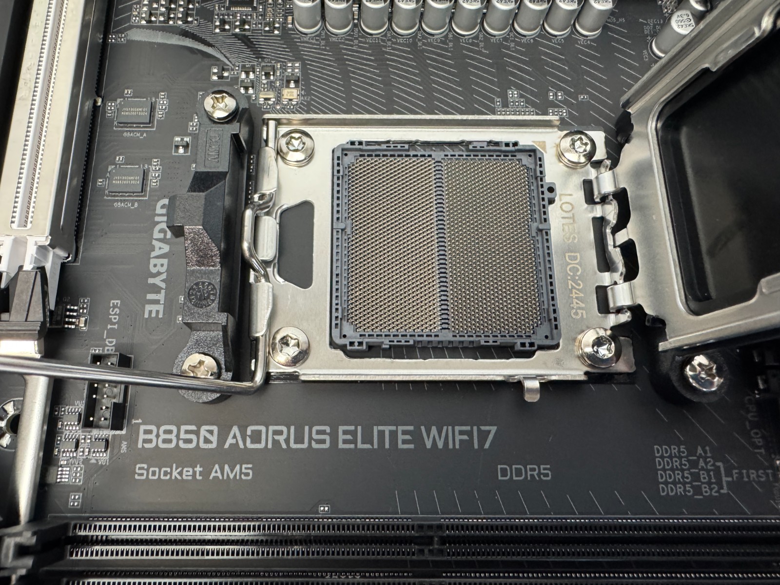 GIGABYTE B850 AORUS ELITE WIFI7 AMD AM5 LGA 1718 Motherboard, ATX, DDR5, 3x M.2, - Image 7