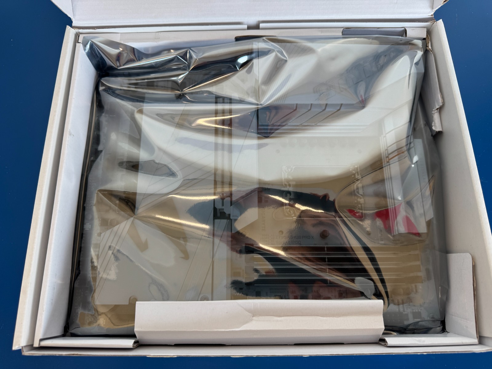 GIGABYTE Z790 AORUS PRO X LGA 1700 Intel 12th-14th gen ATX Motherboard - Image 3
