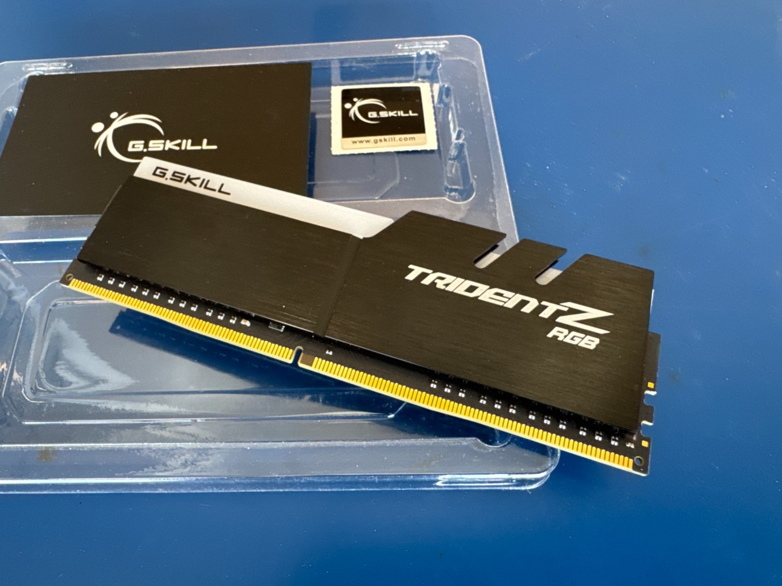 G.Skill Trident Z RGB 16 GB (1 x 16 GB) DDR4 4400 MHz F4-4400C19D memory RAM - Image 3